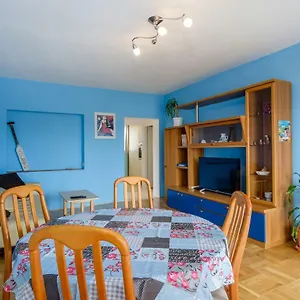 https://kon-tiki-apartman-2.primorje-gorskikotar.com